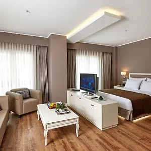 فندق ريناتا البوتيكي شيشلي